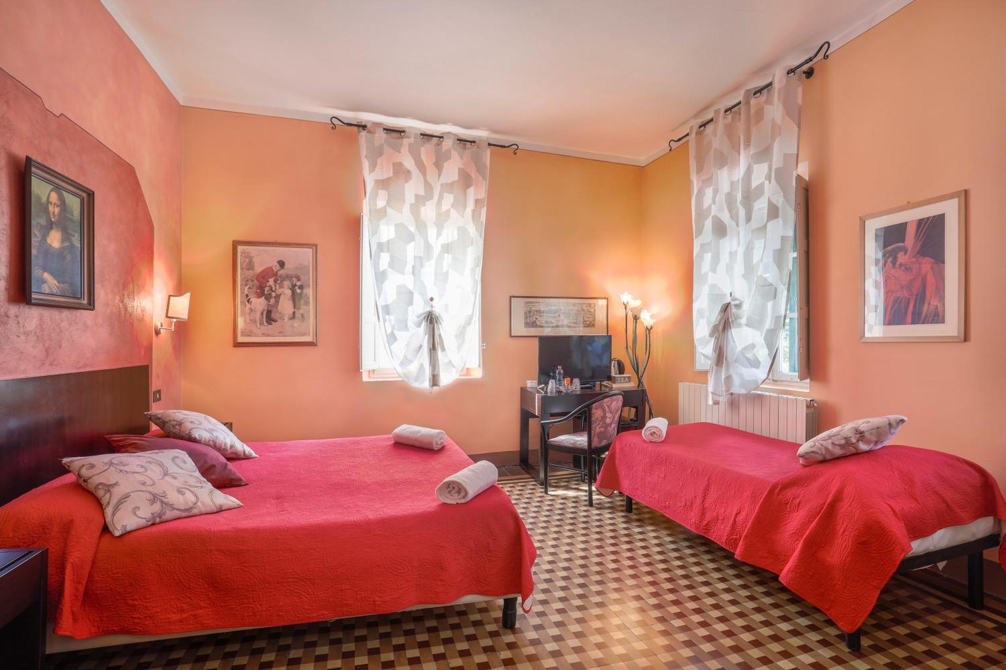 Antica Residenza Santa Chiara -City Center Лука Екстериор снимка