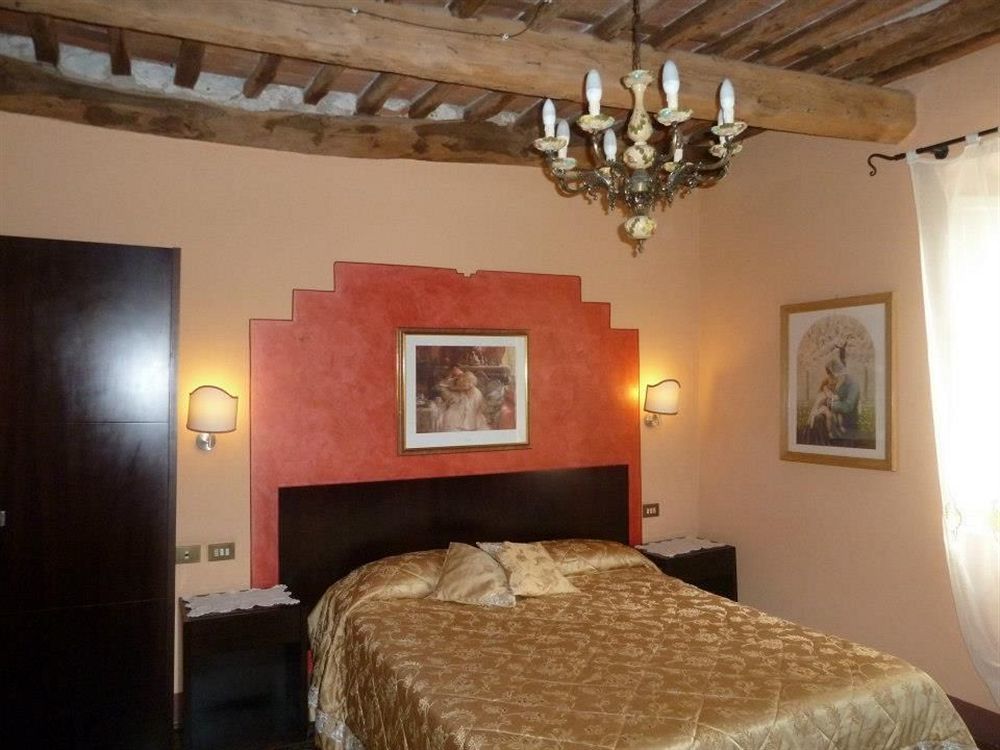 Antica Residenza Santa Chiara -City Center Лука Екстериор снимка